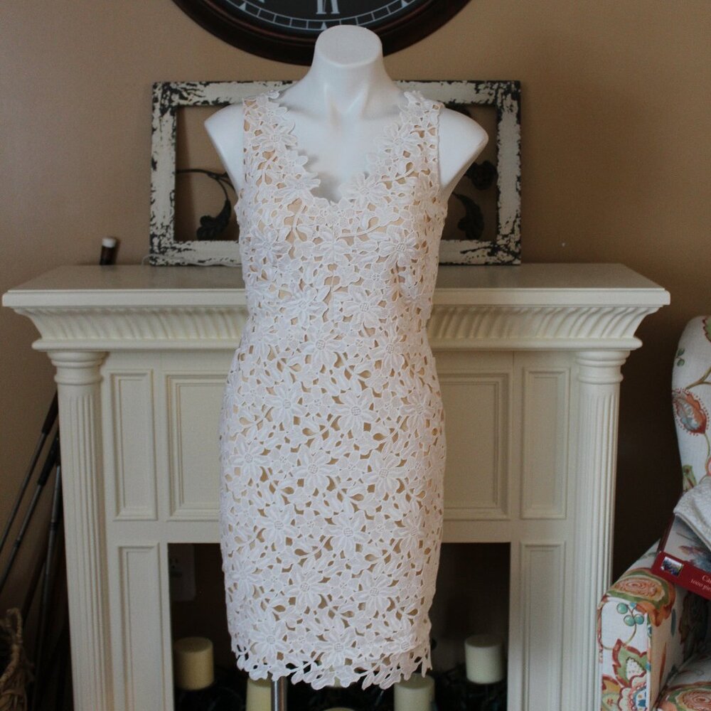 Ann Taylor LOFT Sleeveless Sheath Dress Ivory Floral Over Nude Lining size 2
